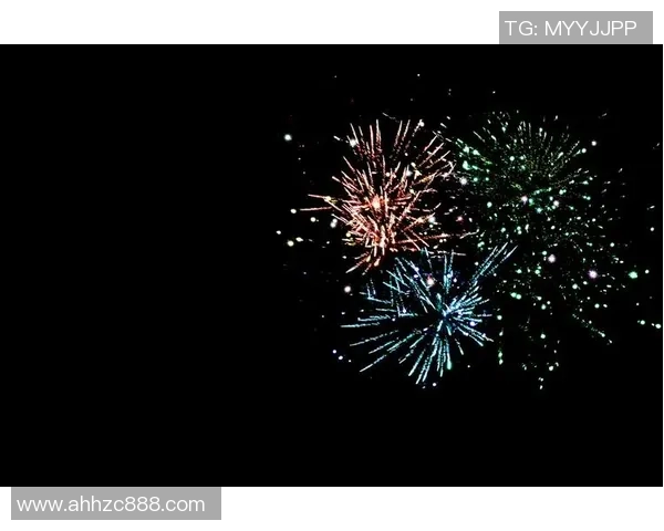 炫酷黑色背景下的世界顶级足球球星热血激情高清壁纸